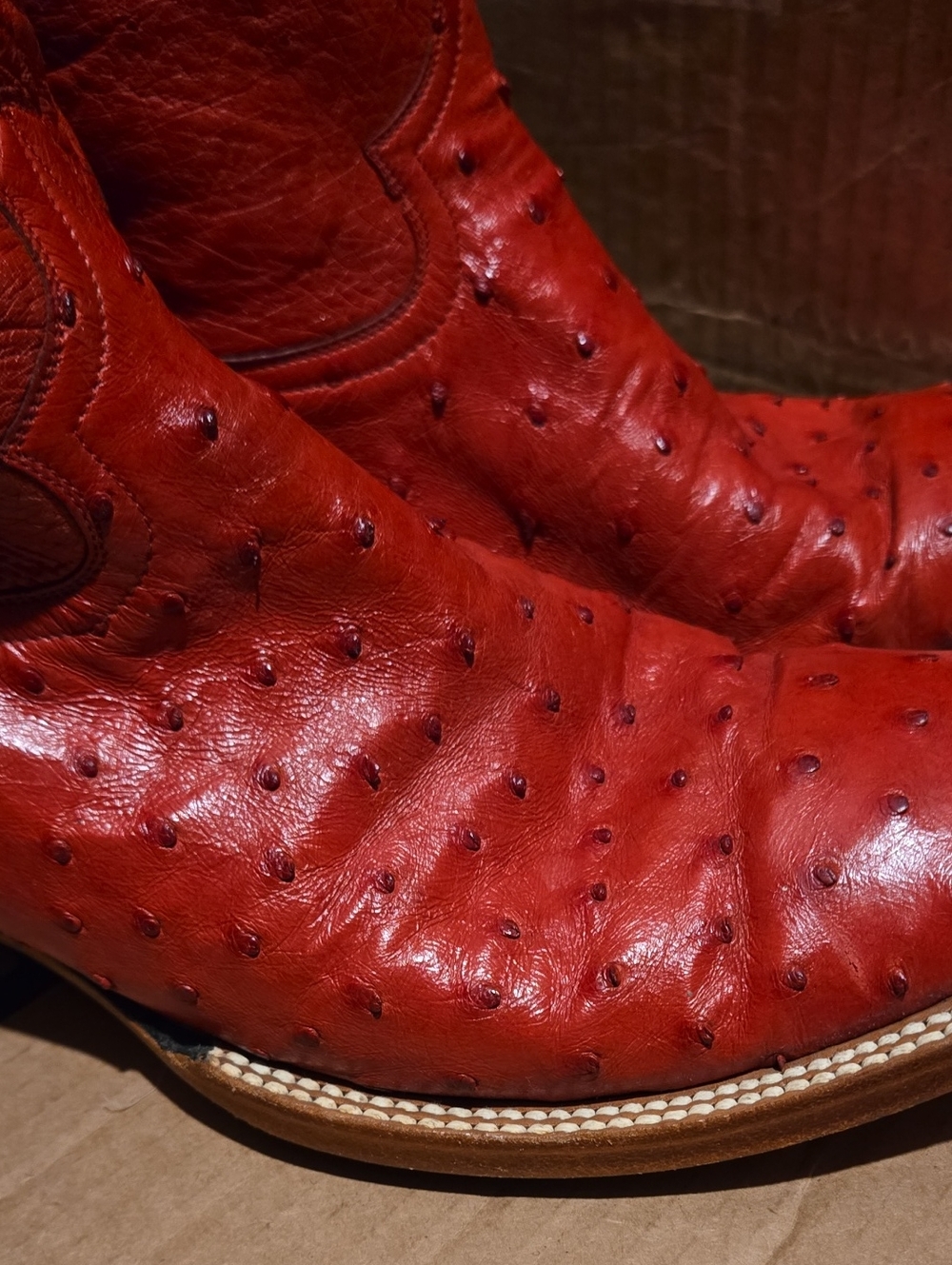 Red Oostrich men's Western Cowboy Boots - Stylish Leather Pull-On - Picture 2 of 5